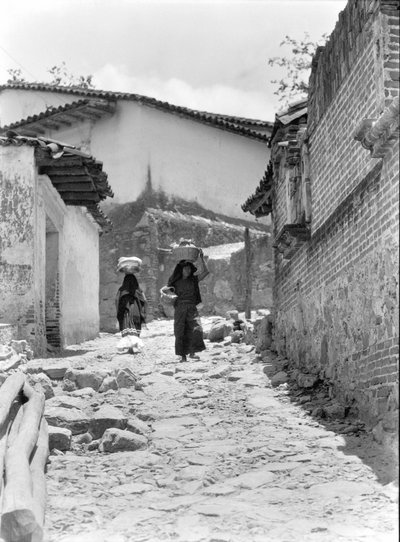 Women in Tehuantepec, Mexico, 1929 by Tina Modotti